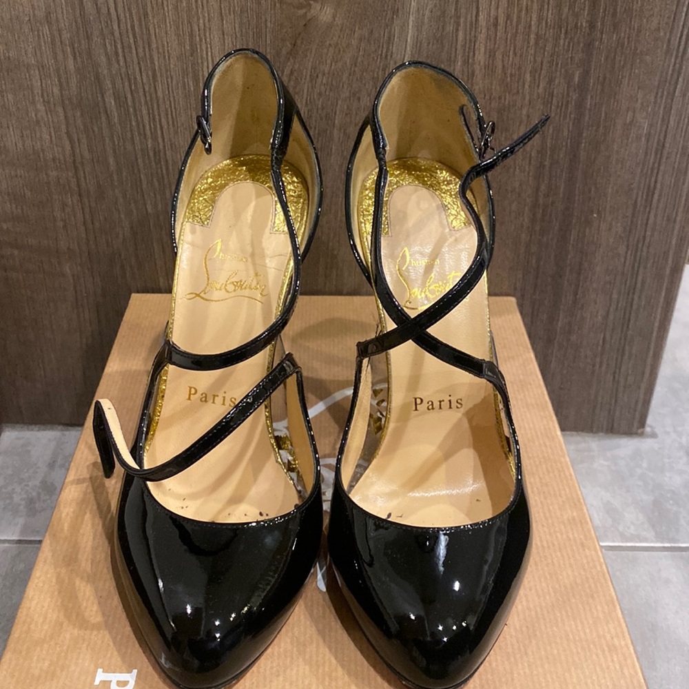 Gorgeous Christian Louboutins